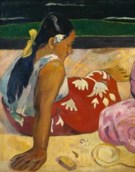Women in Tahiti